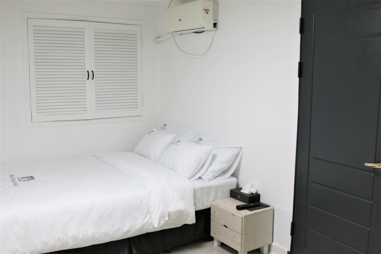 Must Stay Hotel Сеул Екстериор снимка