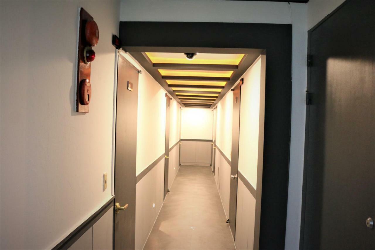 Must Stay Hotel Сеул Екстериор снимка
