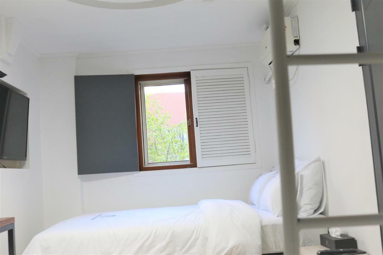 Must Stay Hotel Сеул Екстериор снимка