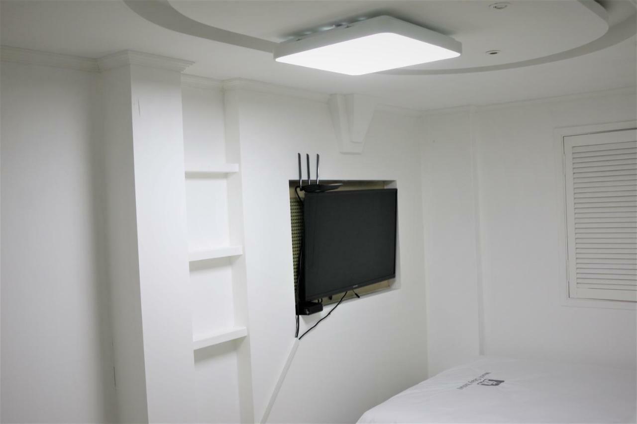 Must Stay Hotel Сеул Екстериор снимка