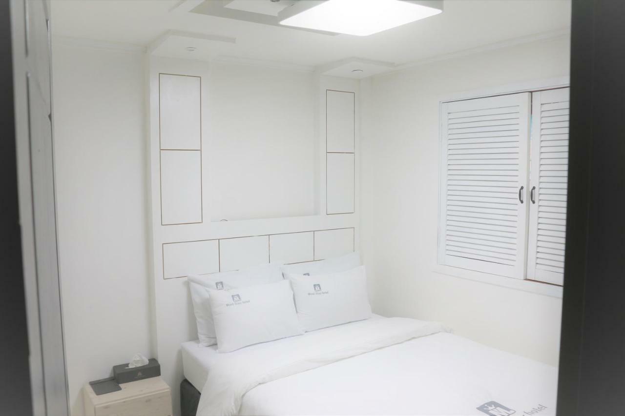 Must Stay Hotel Сеул Екстериор снимка