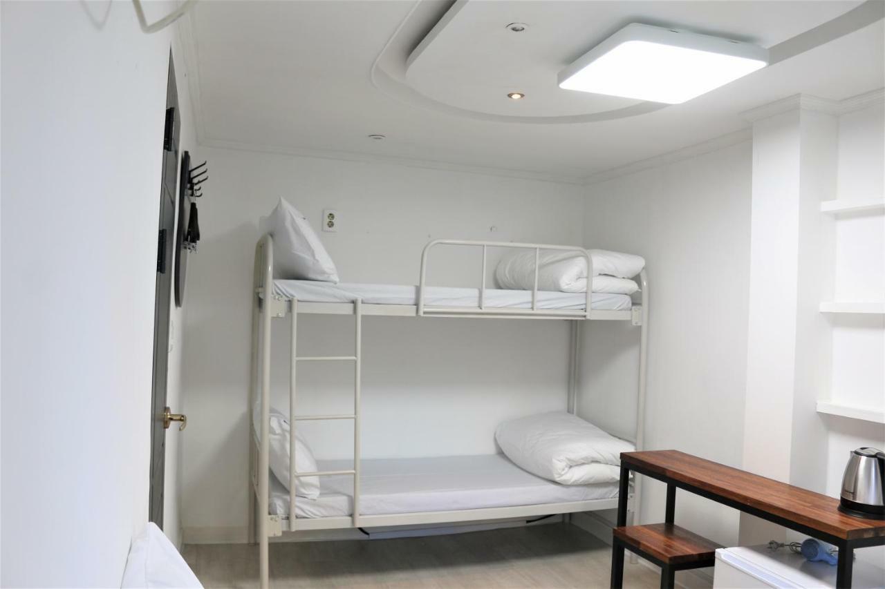 Must Stay Hotel Сеул Екстериор снимка