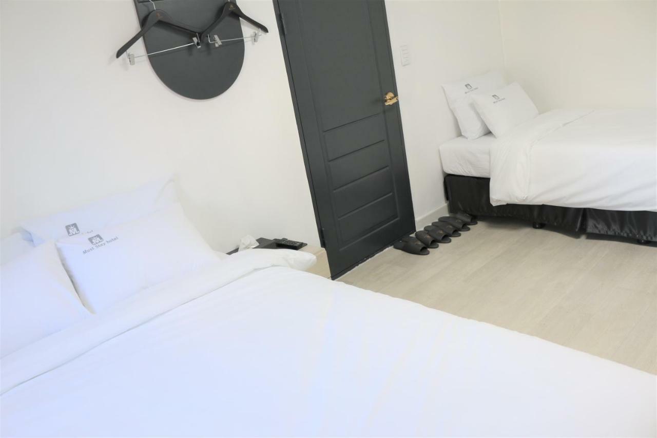 Must Stay Hotel Сеул Екстериор снимка