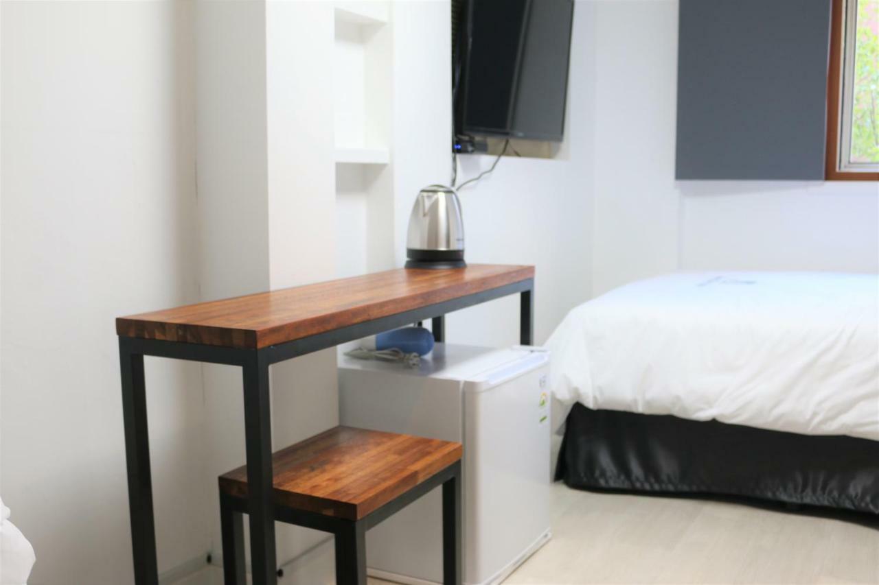 Must Stay Hotel Сеул Екстериор снимка